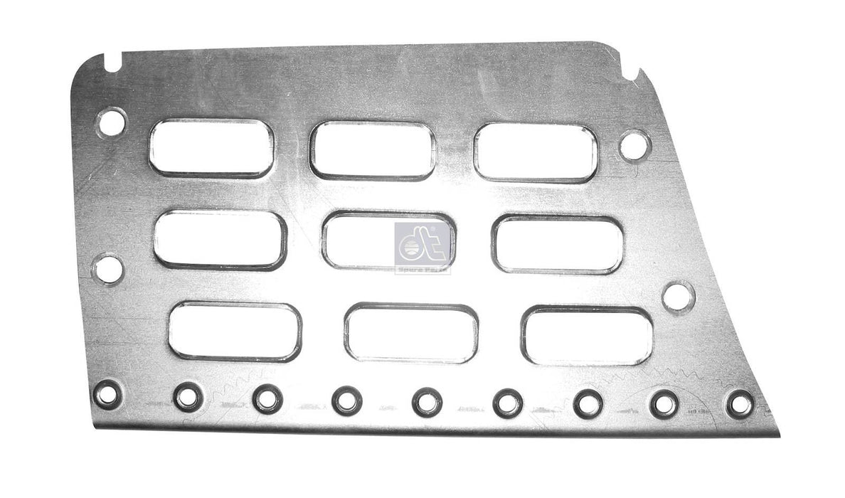 Volvo Step Plate Lower L/H - FH 12 2001-2005, FH 16 2003-2012, FM 9 2001-2005, FM 12 2001-2005, FH 13 FM 11 FM 13 2005-2012, FMX
